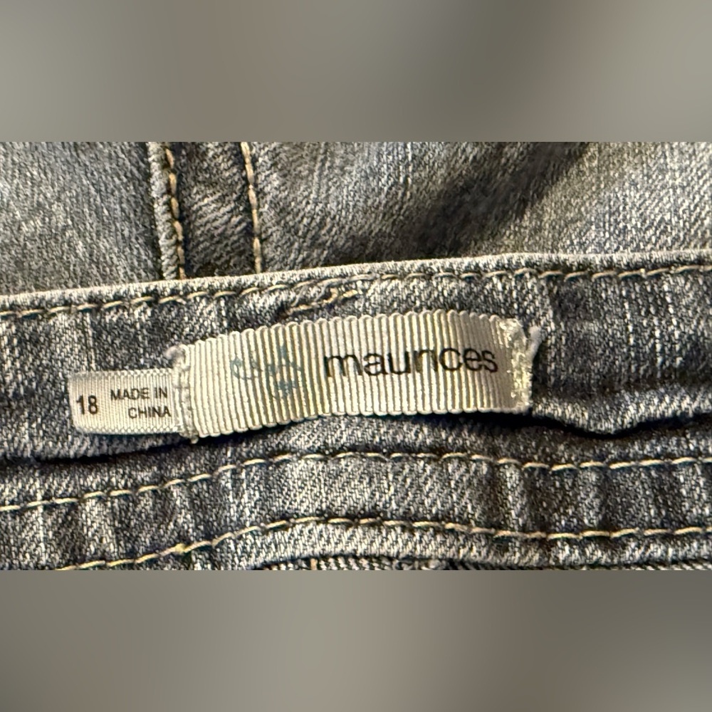 Maurices Distressed shorts. Size 18 embroidered back pockets - Picture 5 of 6